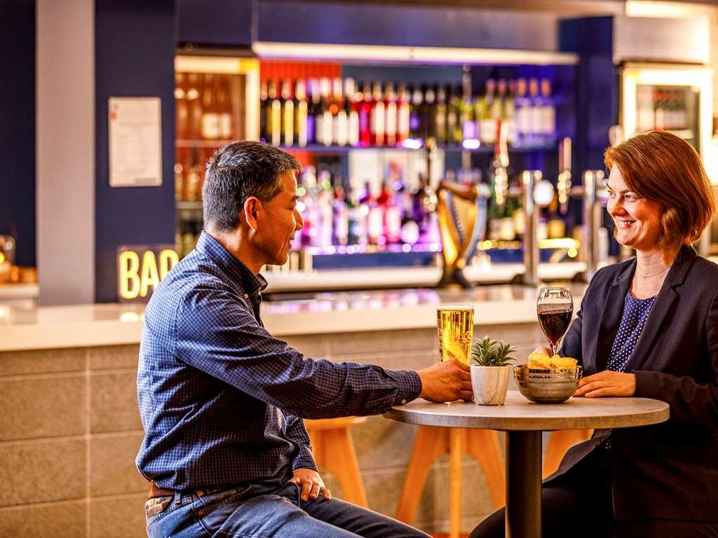 הונסלו Ibis Budget London Heathrow Central מסעדה תמונה