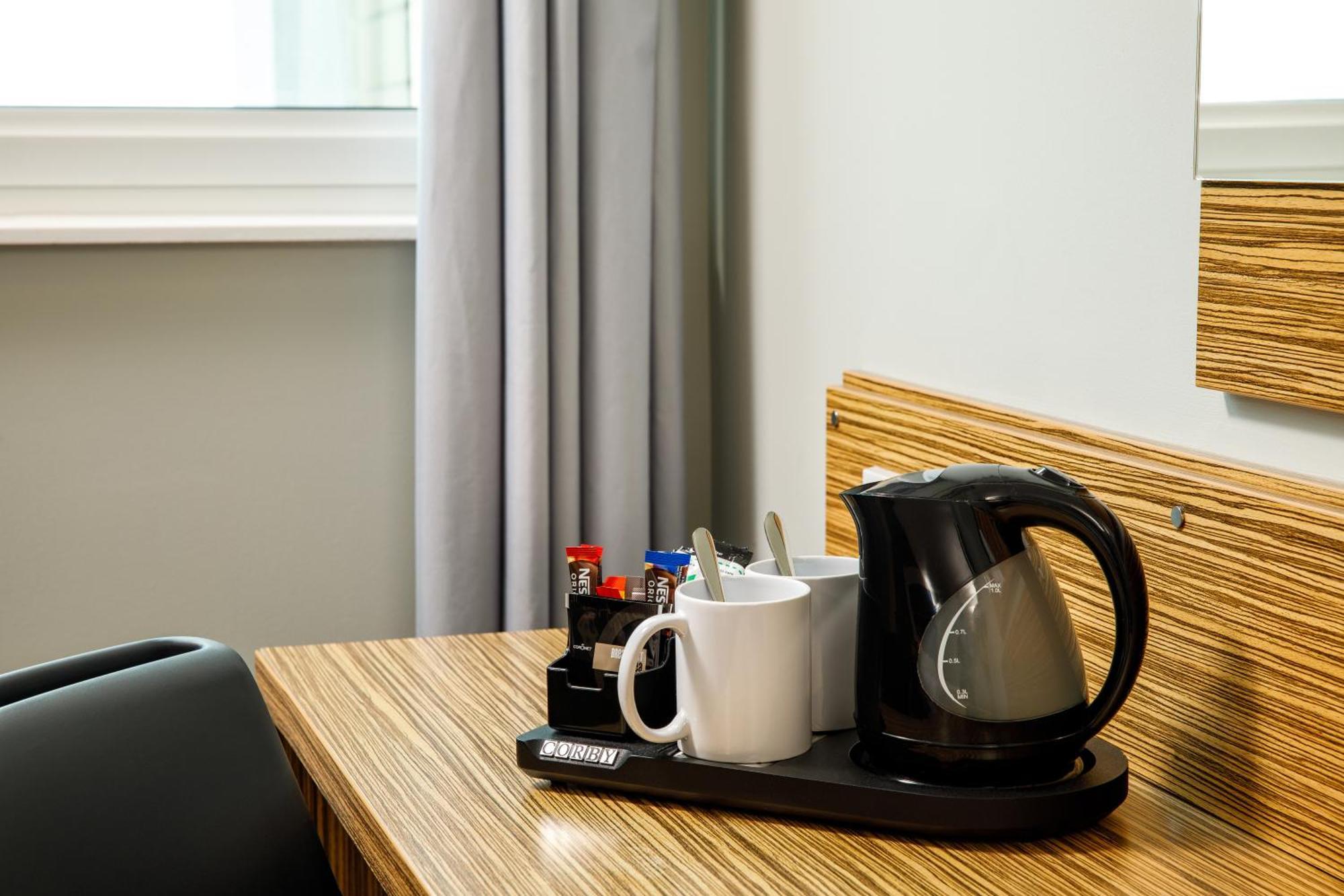 הונסלו Ibis Budget London Heathrow Central מראה חיצוני תמונה